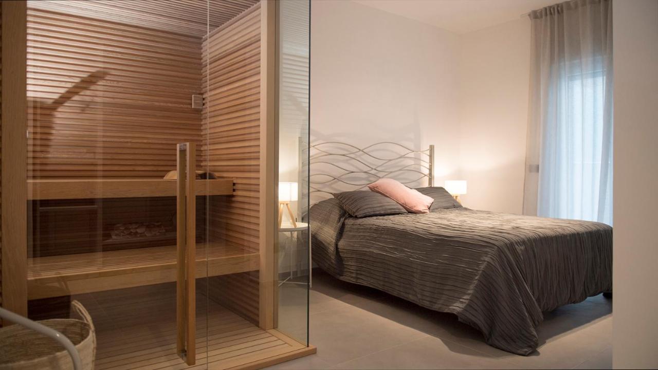 A Casa Di Ru, Bellissimo Appartamento Con Sauna Monopoli Luaran gambar